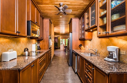 Playa Langosta Condo | Spacious 2BR/2Bath 5 Star Villa - Steps from Blue Water & White Sand Beach