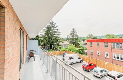 Hamilton Apartment | Spacious 2BR Apt - Near DT Hamilton
