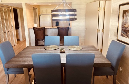 Wesley Chapel Condo | Spacious 2BR Golf Course Condo w/Large Patio, 4 Queen Beds & Workspaces – Perfect for Any Getaway!