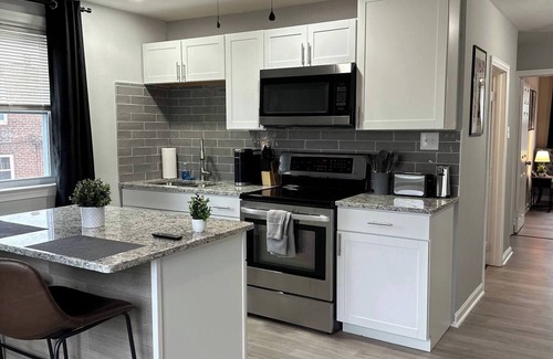 Olney-Oak Lane Apartment | Spacious 2BR Retreat in Philadelphia, Modern Comfort with Parking, Washer/Dryer