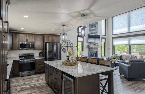 Lead Cabin | Spacious 3,000 Sq. Ft. Lodge W/Hot Tub, Walking Distance to Clubhouse Pool!
