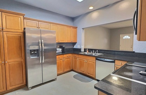 Prattville House | Spacious 3/2.5 in Prattville!