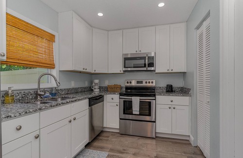 Cocoa Beach House | Spacious 3/2 Townhouse in Cocoa Beach