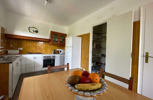 Sant Pere Pescador House | Spacious 3-Bed House with A/C, BBQ, Garden, WiFi, Parking, Sports Room