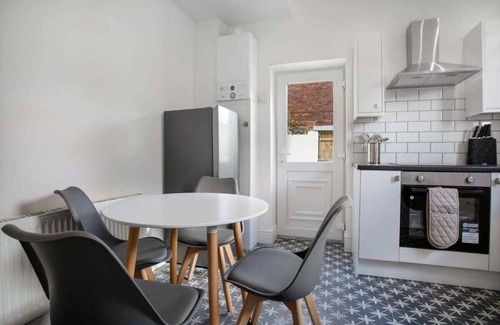 South Shields House | Spacious 3-Bed Home in South Shields, Sleeps 8