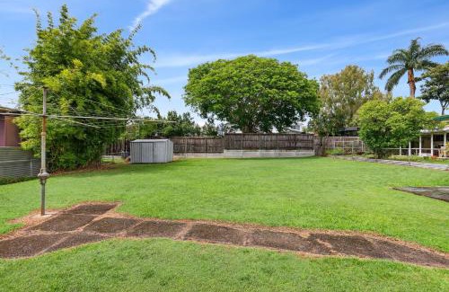 Morningside House | Spacious 3-Bed Home in Morningside with Backyard