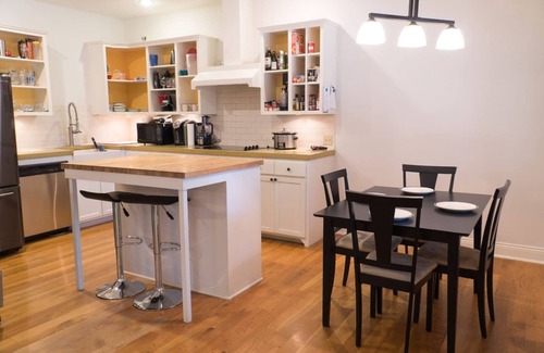 Riverside House | Spacious 3 bed home minutes from the best of ATX
