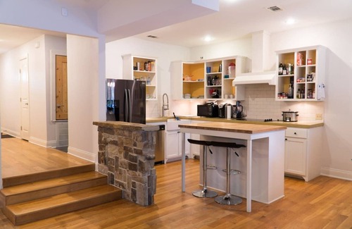 Riverside House | Spacious 3 bed home minutes from the best of ATX