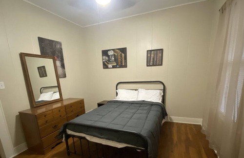 Paris House | Spacious 3 Bed Room Centrally Located