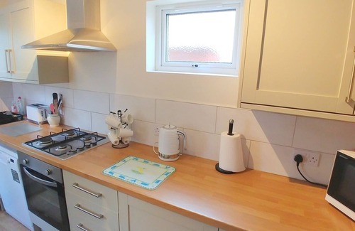 Sittingbourne House | Spacious 3-bedroom house with superfast Wi-Fi