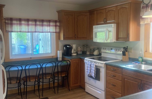 Wellington House | Spacious 3-bedroom Home in Downtown Wellington with in Ground Pool and parking!
