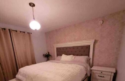 Prince George House | Spacious 3 Bedroom 2.5 Bath Minutes From Hospital