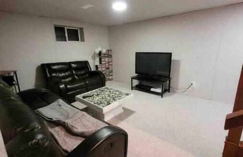 Prince George House | Spacious 3 Bedroom 2.5 Bath Minutes From Hospital