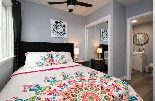 Los Angeles Apartment | Spacious 3 Bedroom 2 Bathroom Apartment with Free Onsite Parking