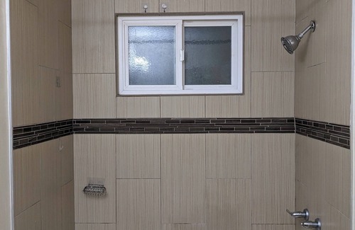 Oakland Apartment | Spacious 3-bedroom apartment in Oakland