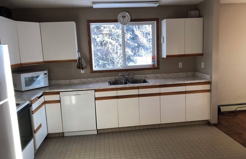Rainbow Lake Apartment | Spacious 3-bedroom apartment with AC, WiFi in lovely Rainbow Lake