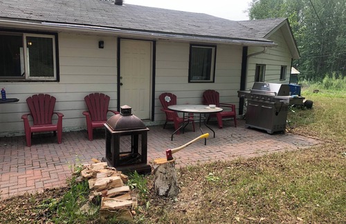 Rainbow Lake Apartment | Spacious 3-bedroom apartment with AC, WiFi in lovely Rainbow Lake