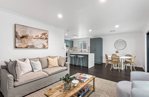 Mayfield House | Spacious 3-Bedroom Home with Private Pool & BBQ