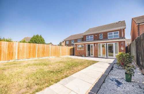 Langley Marish House | SPACIOUS 3 BEDROOM HOME - GREAT FOR FAMILIES!