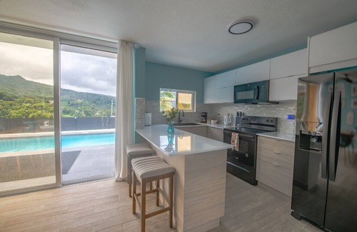 Jimenez House | Spacious 3-Bedroom Retreat with Sparkling Pool & Relaxing Vibes