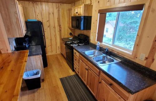 Ray House | Spacious 3 Bedroom Whitetail Cabin In Voyageurs National Park