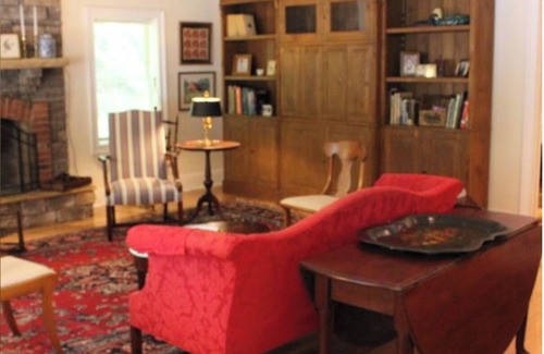 Milton Other | Spacious 3 BR/1.5 BA farmhouse in Milton, GA horse country. Horses welcome!