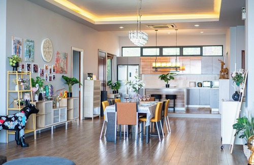 Chalong Villa | Spacious 3B Pool villa, SeaView,WiFi,AC in heart of Phuket!Chef,Maid available!