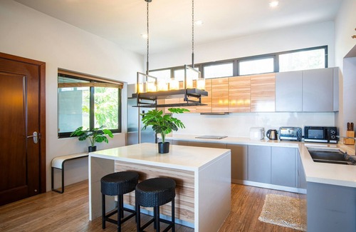 Chalong Villa | Spacious 3B Pool villa, SeaView,WiFi,AC in heart of Phuket!Chef,Maid available!