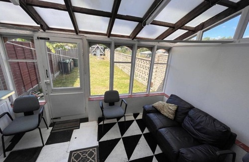 Southend-on-Sea House | Spacious 3bed house