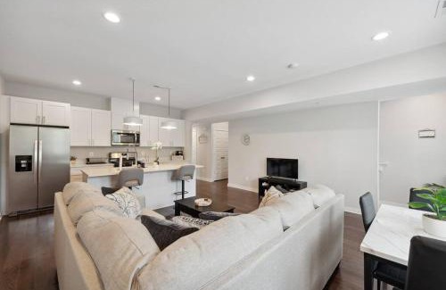 Fairlawn Apartment | Spacious 3Bedroom Duplex with Rooftop Deck!