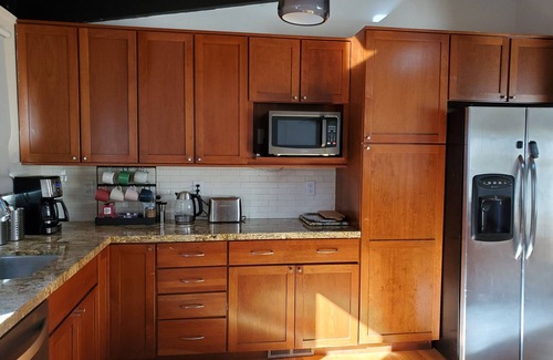 San Bruno House | Spacious 3BR/2BA Home, Bay View, Near SF & Beach