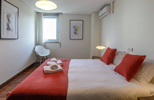 Ramalde Apartment | Spacious 3BR Flat w/ AC & Balcony by LovelyStay