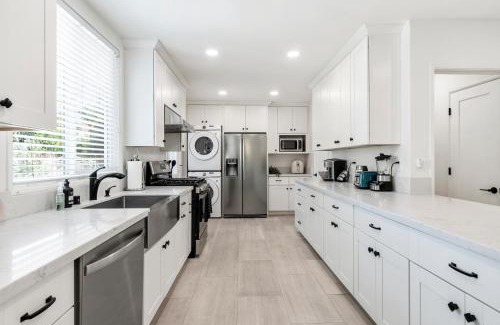 Fullerton House | Spacious 3BR Home Near Disneyland & Knotts Berry Farm