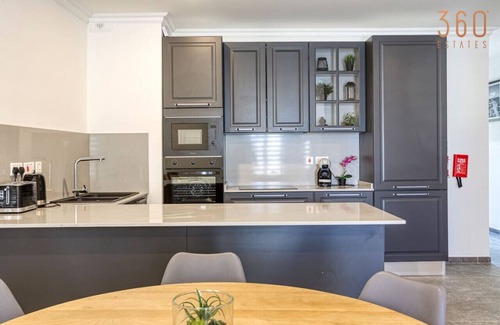 Mosta Apartment | Spacious 3BR home with private Balconies in Mosta