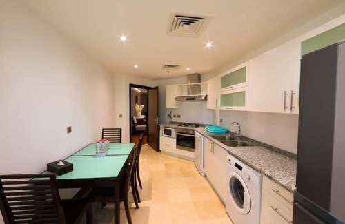 DIFC Apartment | Spacious 3BR Near Dubai Financial Center Metro