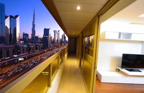 DIFC Apartment | Spacious 3BR Near Dubai Financial Center Metro