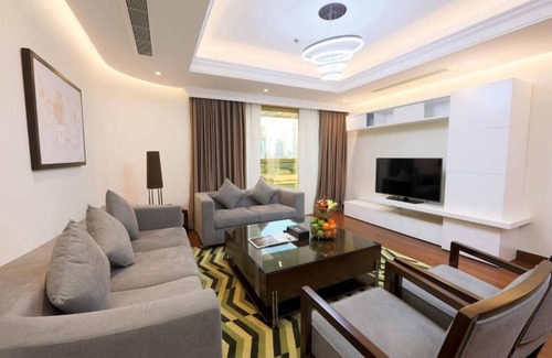 DIFC Apartment | Spacious 3BR Near Dubai Financial Center Metro