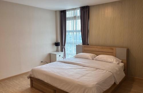 Ban Mai Apartment | Spacious 3BR near Impact, Pink Line MRT & Don Mueang Airport