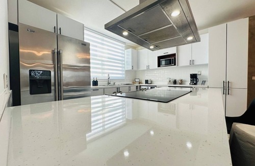 Yeguada Condo | Spacious 3BR Penthouse 5 min from beach/AC/WIFI