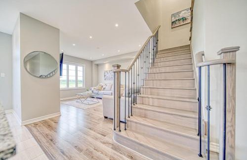 Ajax House | Spacious 3BR Townhome Near Casino & Thermea Spa