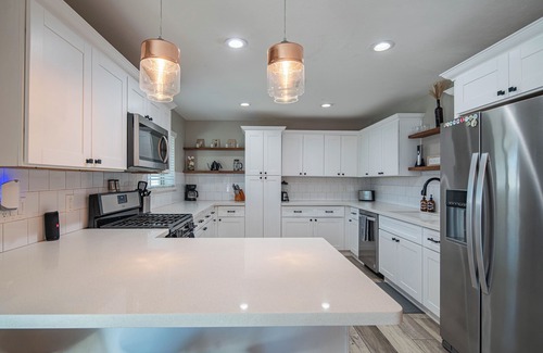 Scottsdale Estates Nine House | Spacious 4 bd house 5 min from Old Town Scottsdale with Pool & Putting Green