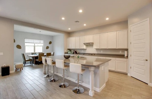 Tucson House | Spacious 4 Bdrm 3 Bath house in the quiet Saguaro Bloom community