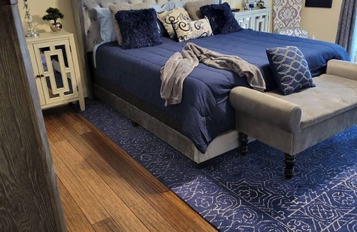 Langston Bed & Breakfast | Spacious 4-Bed 4-Bath Lakeside Retreat at Ballards by The Lake
