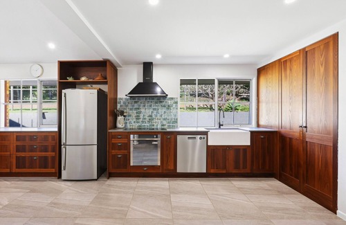 Tallai House | Spacious 4-Bed Hinterland Luxury Escape with Pool