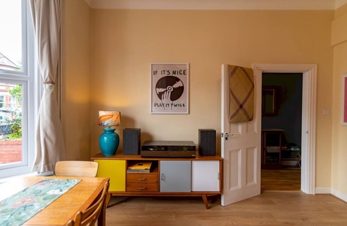 Cliftonville House | Spacious 4-Bed Seaside Retreat w/Garden | Pass The Keys