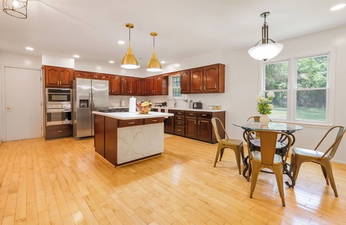 Fort Washington Villa | Spacious 4-bedroom villa with fitness room and WiFi in charming Fort Washington
