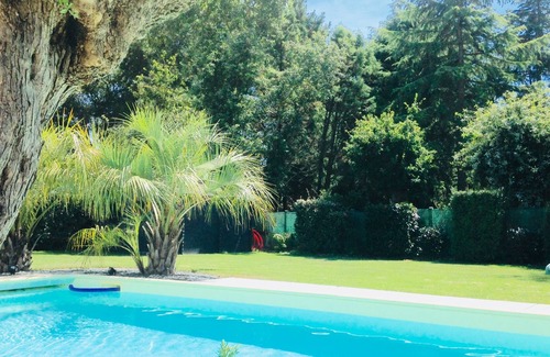 Nort-sur-Erdre House | Spacious 4 bedroom Nort sur Erdre house, private heated swimming pool