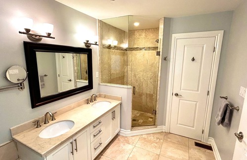 Old East York House | Spacious 4 Bedroom, 3.5 bath in Midtown