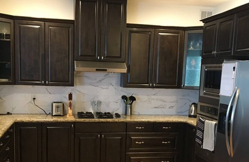 Delta House | Spacious 4 bedroom, close to BC ferries and to the beach