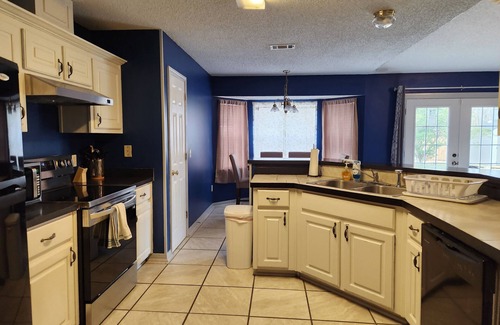 Florida Panhandle House | Spacious 4-bedroom house in charming Cantonment with WiFi, AC